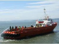 Kapal kru untuk dijual