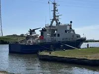 Kapal patroli untuk dijual