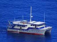 Kapal survei untuk dijual