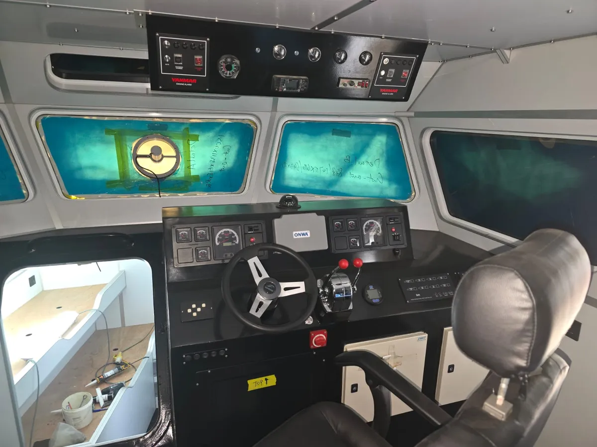 Kapal kru untuk dijual