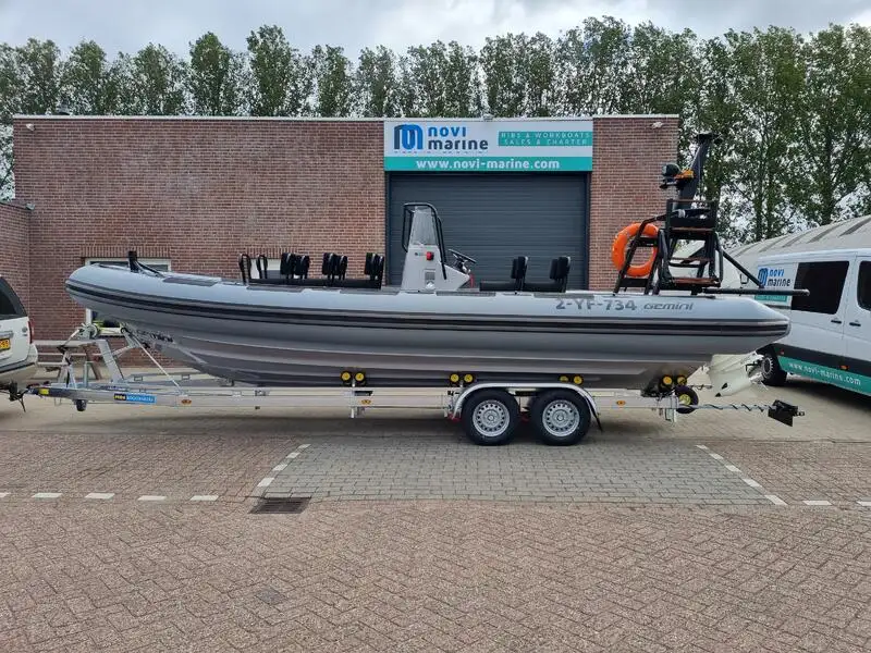 Perahu karet kaku untuk dijual
