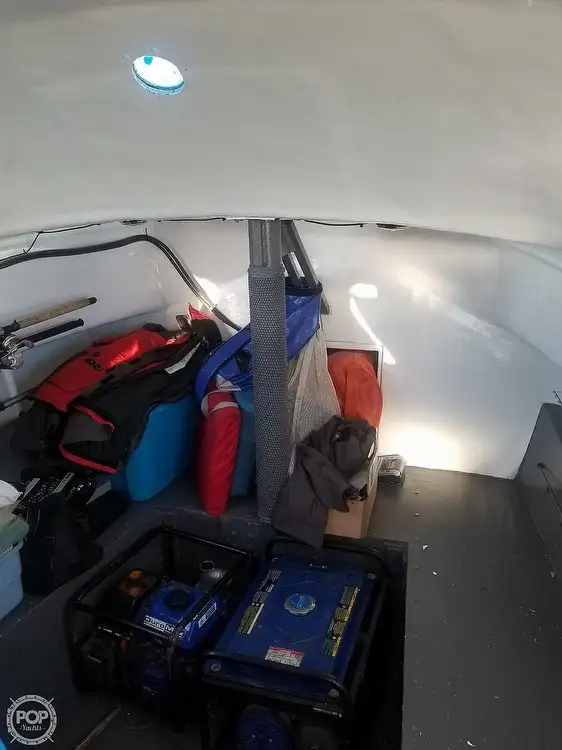 Kapal patroli untuk dijual