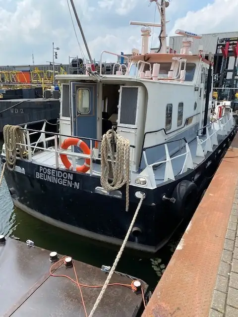 Kapal keruk untuk dijual