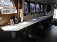 Kapal survei untuk dijual
