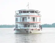 Kapal pesiar untuk dijual