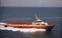 Kapal pasokan dijual