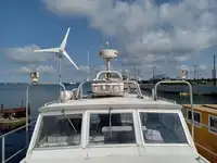 Kapal kru untuk dijual