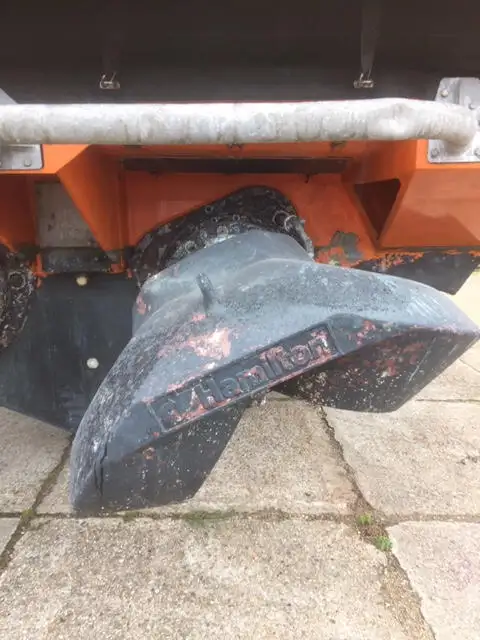 Kapal kru untuk dijual