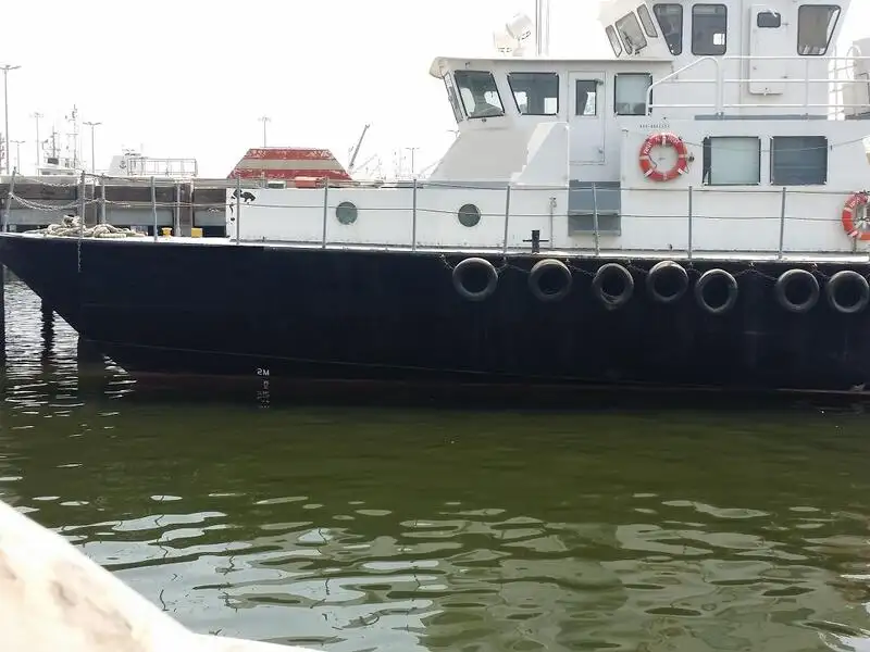 Kapal patroli untuk dijual