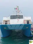 Kapal feri untuk dijual