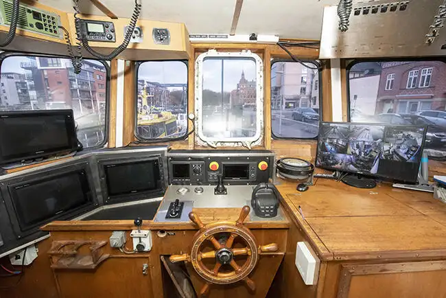 Kapal pesiar untuk dijual