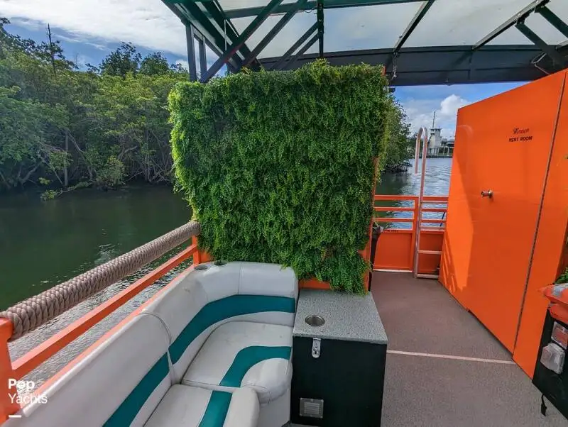 Kapal pesiar untuk dijual