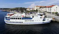 Kapal penumpang dijual