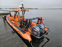 Kapal kontainer untuk dijual
