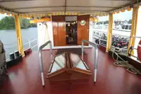 Kapal pesiar untuk dijual