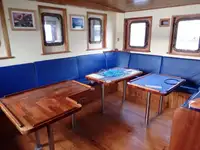 Kapal survei untuk dijual