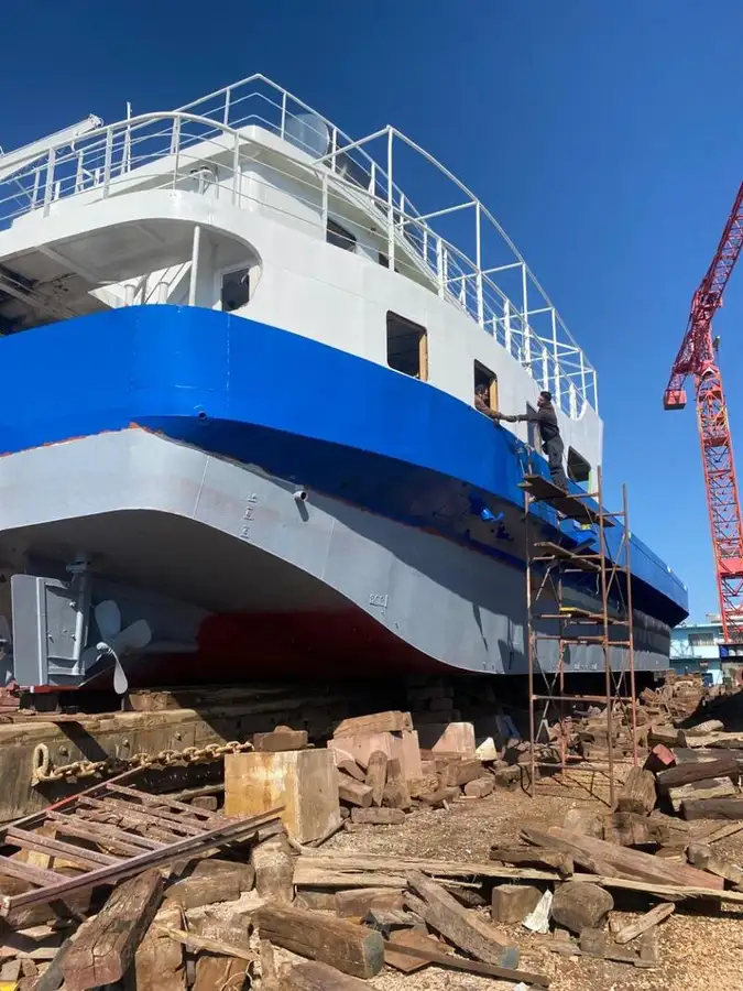 Kapal feri untuk dijual
