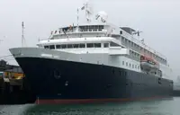 Kapal pesiar dijual