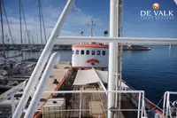 Kapal penelitian untuk dijual