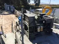 Kapal pendarat, tank untuk dijual