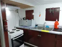 Kapal kontainer untuk dijual