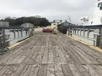 Kapal kru untuk dijual