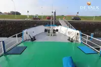 Hotel terapung untuk dijual