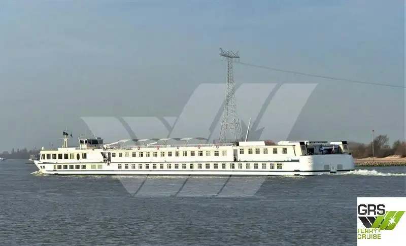 Kapal pesiar untuk dijual