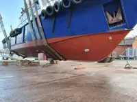 Kapal patroli untuk dijual