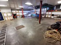Kapal pengangkut barang curah untuk dijual