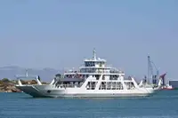 Kapal feri dijual