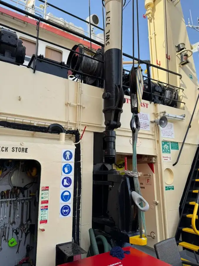 Kapal kontainer untuk dijual