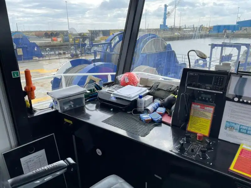 Kapal kontainer untuk dijual
