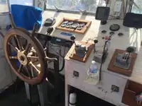 Kapal pendarat, tank untuk dijual