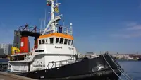 Kapal penarik dijual