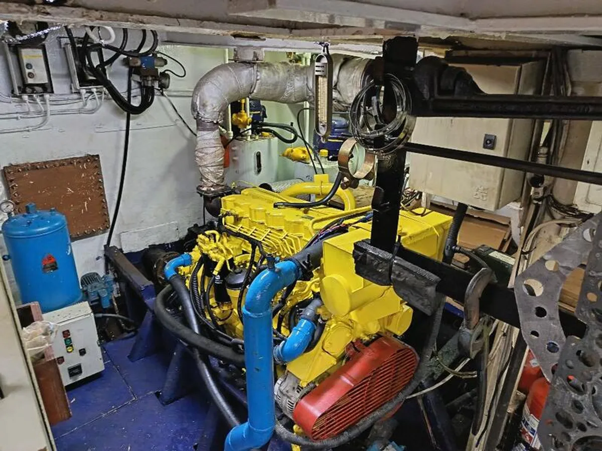 Kapal suplai untuk dijual