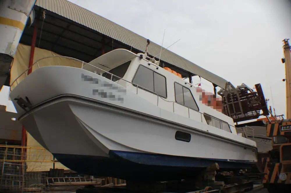 Kapal kru untuk dijual