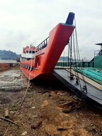 Kapal pendarat, tank untuk dijual