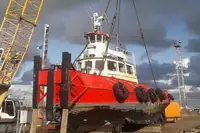 Kapal penarik dijual