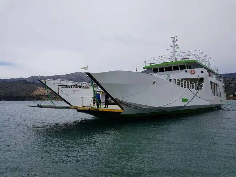 Kapal pendarat, tank untuk dijual