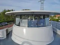 Kapal pesiar untuk dijual