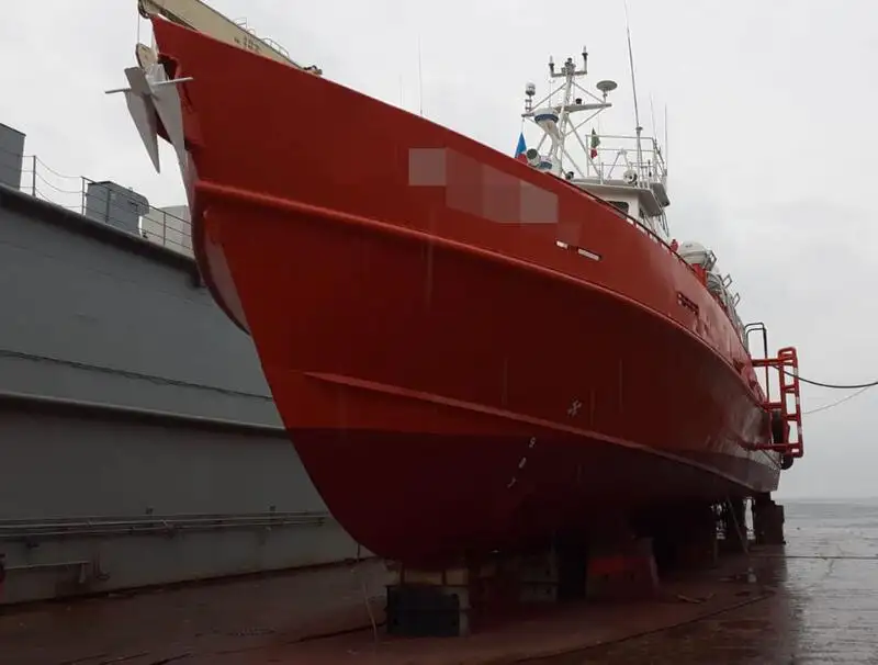 Kapal kru untuk dijual
