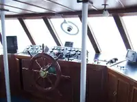 Kapal feri untuk dijual
