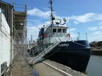 Kapal survei untuk dijual