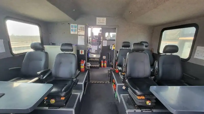 Kapal kontainer untuk dijual