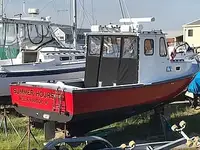 Kapal pengolah ikan dijual