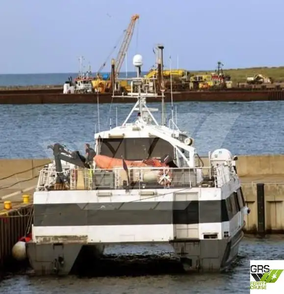 Kapal feri untuk dijual