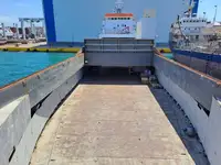 Kapal pengangkut barang curah untuk dijual