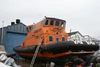 Kapal kru untuk dijual