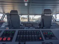 Kapal feri untuk dijual